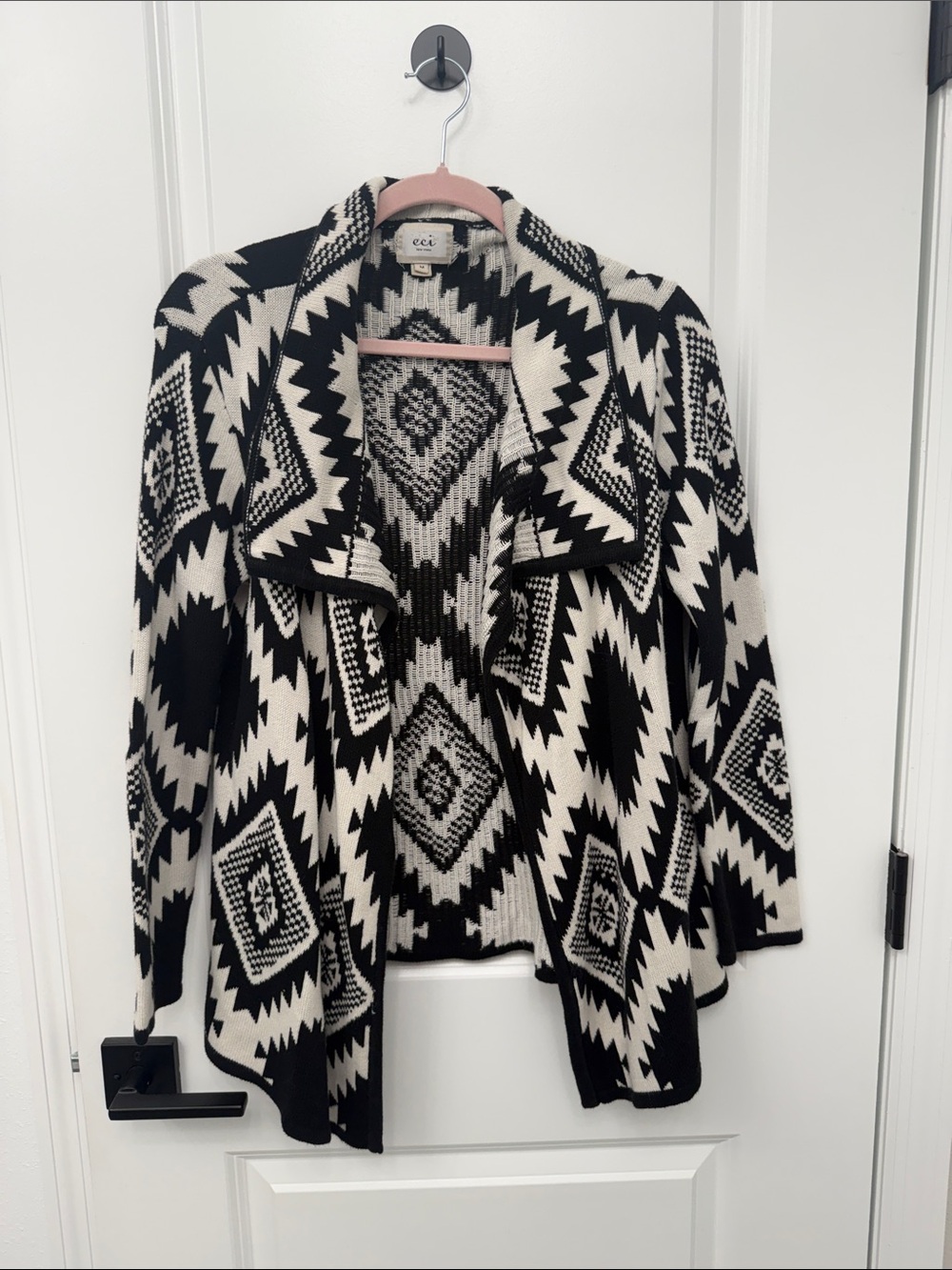 ECI Black and Cream Geometric Open-Front Cardigan